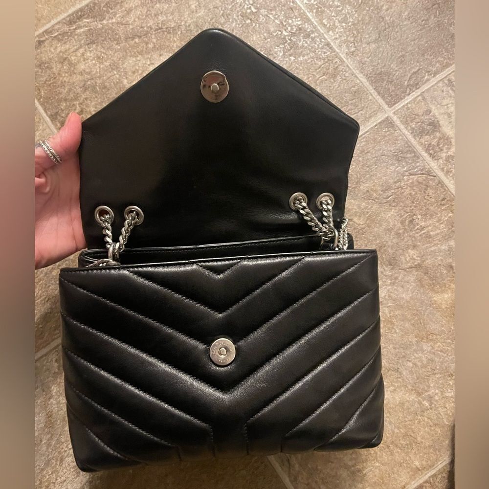 YSL Black LouLou - Picture 9 of 13